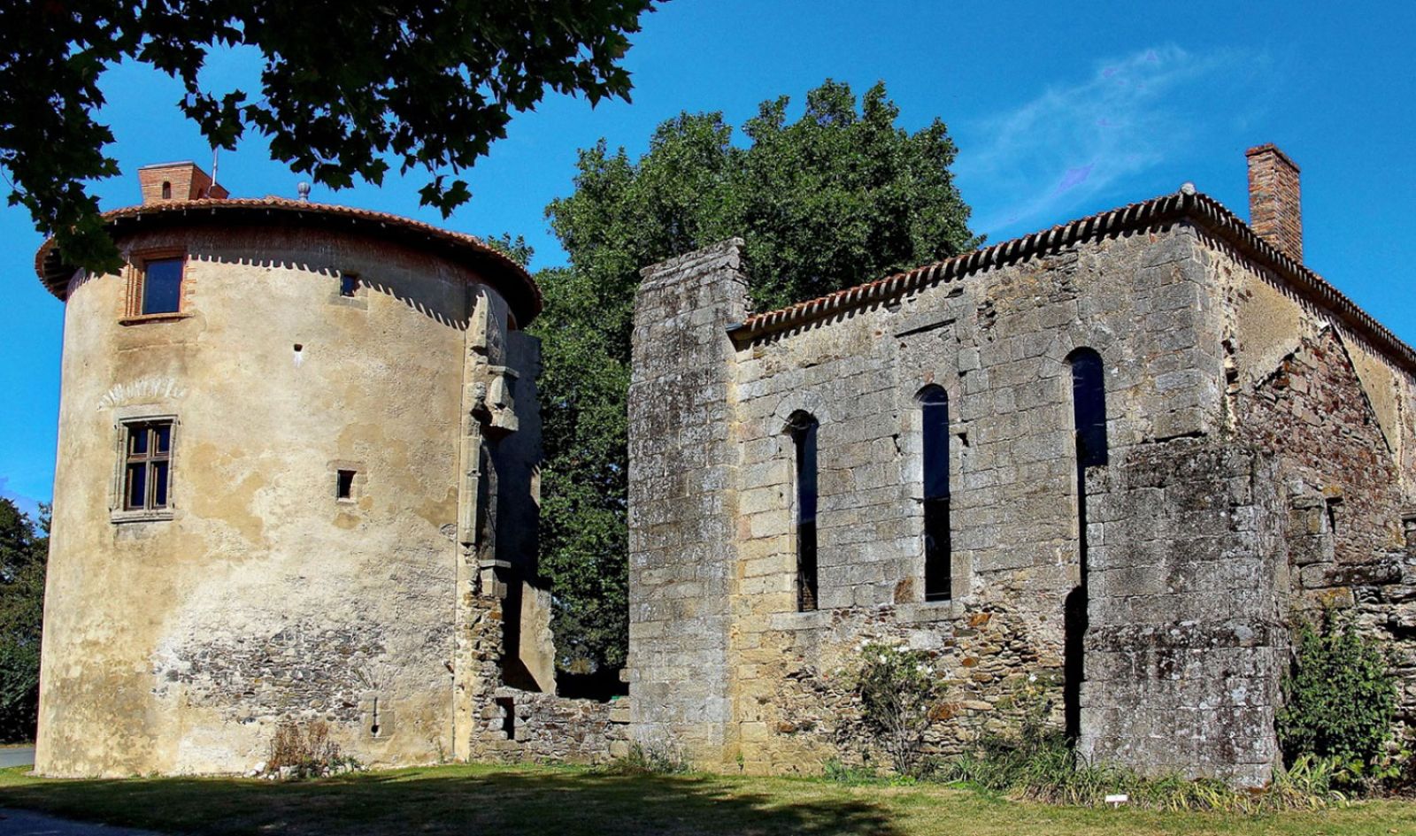 L'Abbaye Notre-Dame de la Grainetière